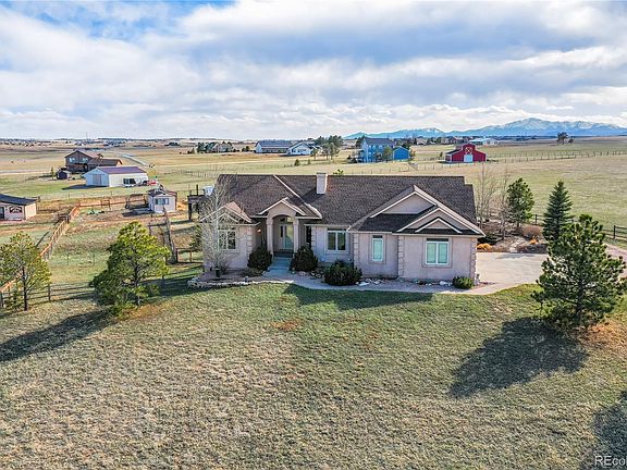 2nd image of 7230 Meadowpine Dr