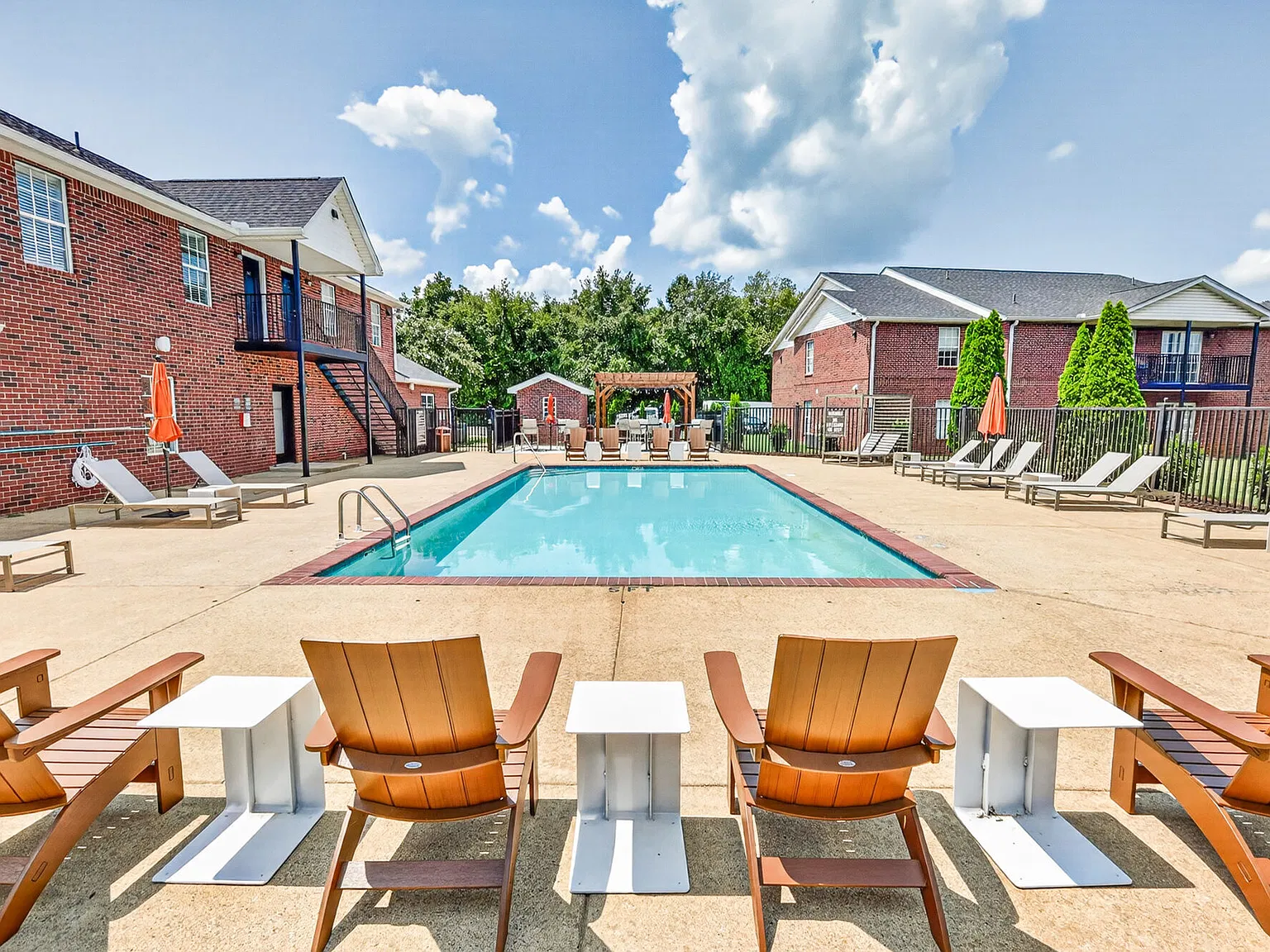 Saddlebrook Apartments — Photo 2