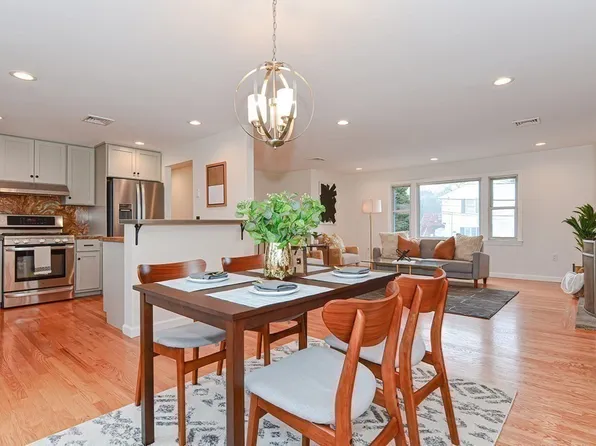 21 Swan Ave #21, Boston, MA 02128