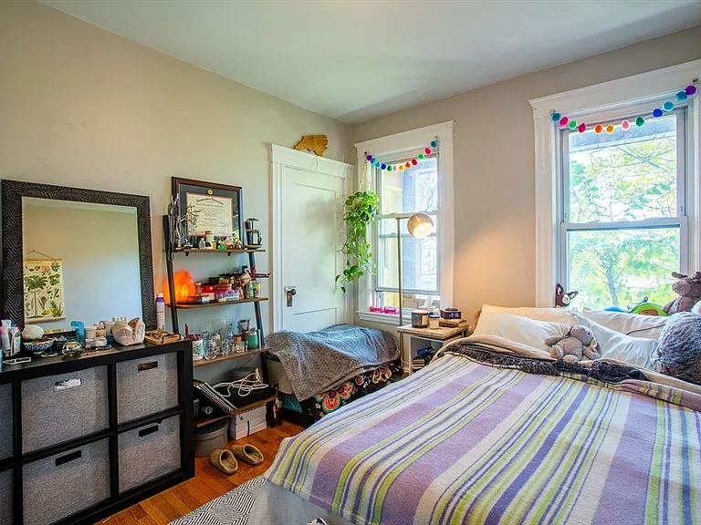 8 Belmont St #2 — Photo 7