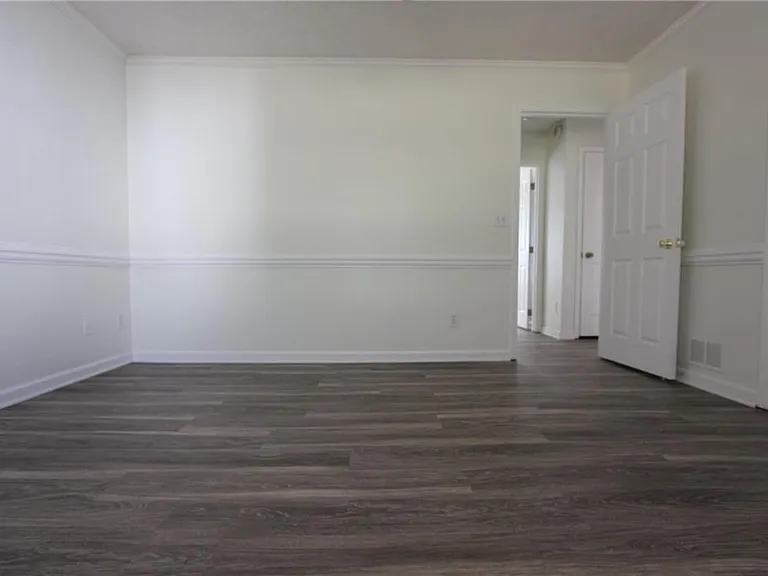 818 Springlake Rd — Photo 18