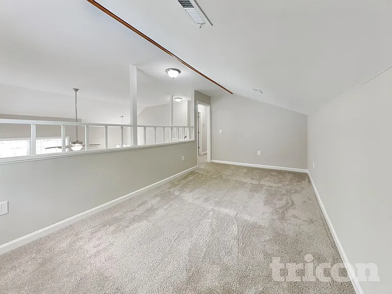 517 Parker St — Photo 18