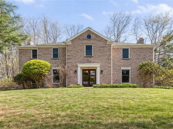 119 Shadow Ridge Dr, Pittsburgh, PA 15238