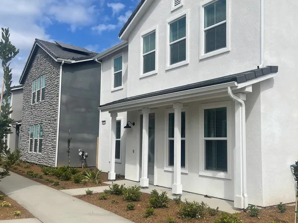 2722 E Tamarind Dr #2722, Fresno, CA 93730