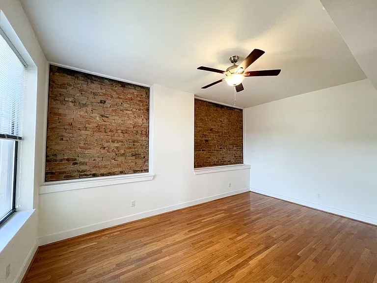1414-16 Walnut St — Photo 6