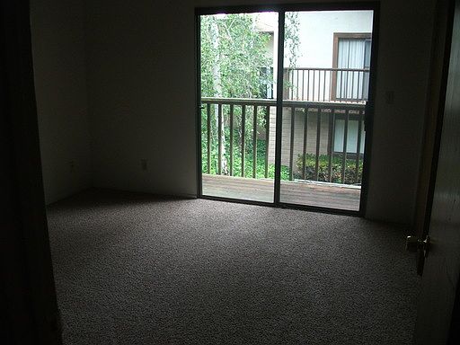 2nd image of 2872 Park Ave APT B