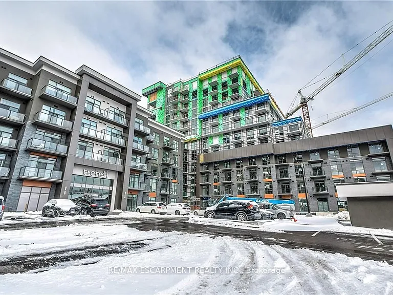 450 Dundas St E #1204 — Photo 3