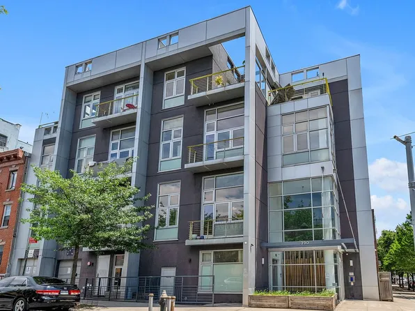 390 Lorimer St APT 1E, Brooklyn, NY 11206