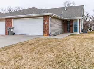2432 Cedar Cove Rd, Lincoln, NE 68507