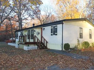 2 Colchester Cmns, Colchester, CT 06415