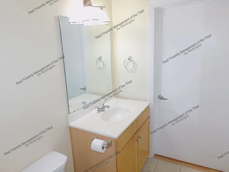 220 W Market St #105 — Photo 10