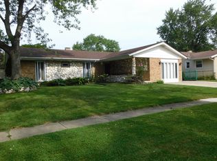 504 Corrinthia Ct, Elk Grove Village, IL 60007