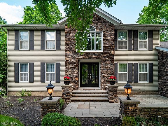 2nd image of 3443 Glenwood Blvd