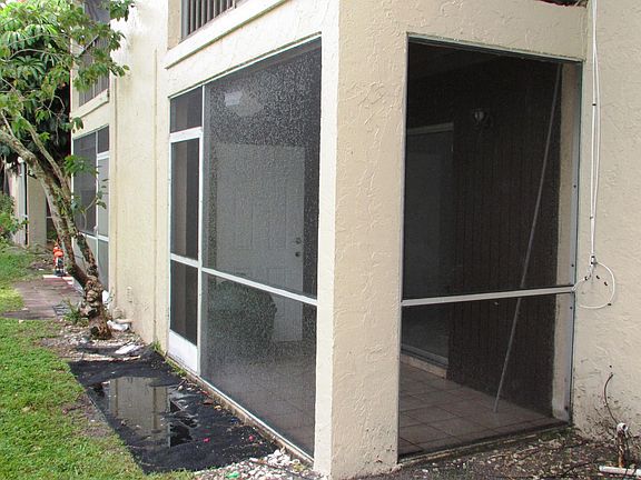 4th image of 6106 Forest Hill Blvd APT 105