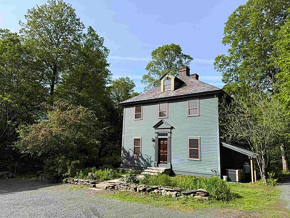 3rd image of 800 Hubbard Hill