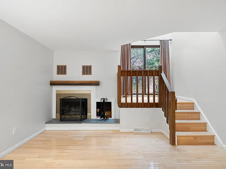 5552 Doral Dr — Photo 11