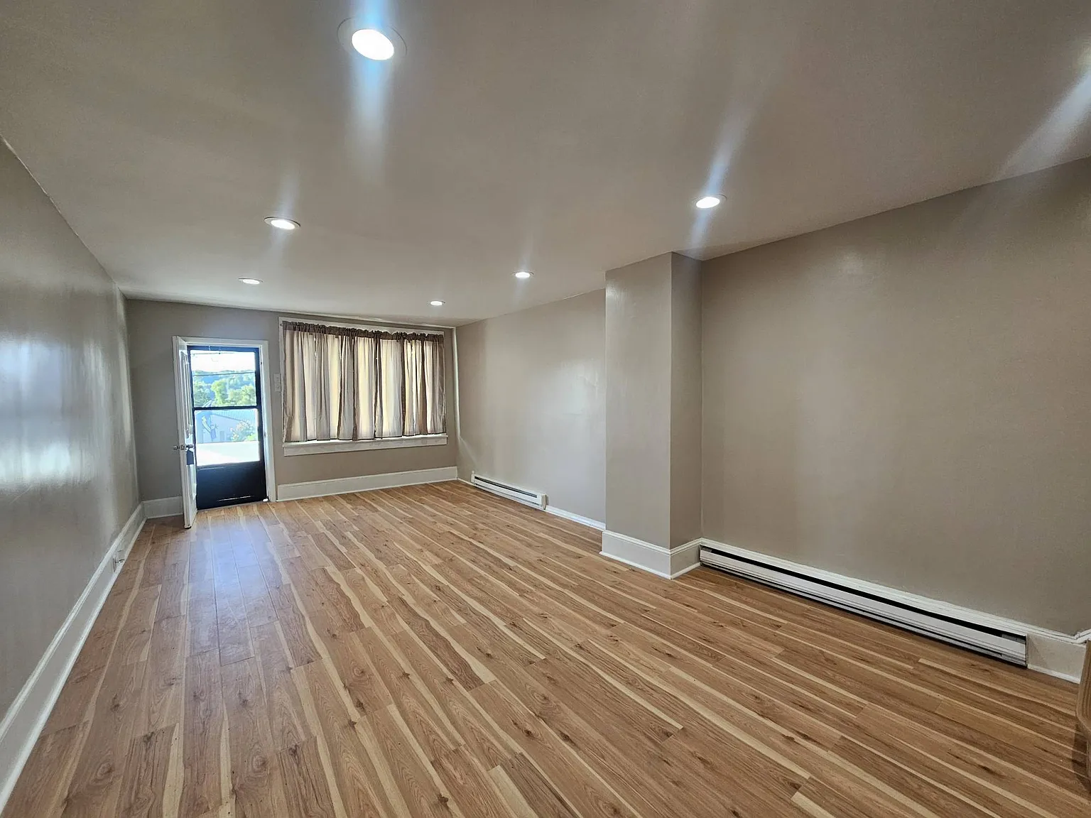 899 West Coal Street - 1 — Photo 4