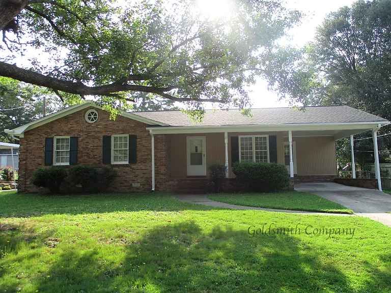 13 Lorena Dr — Photo 1