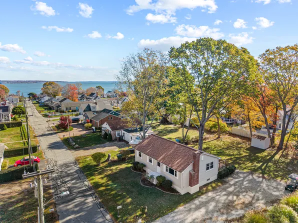 48 Billow Road, East Lyme, CT 06357
