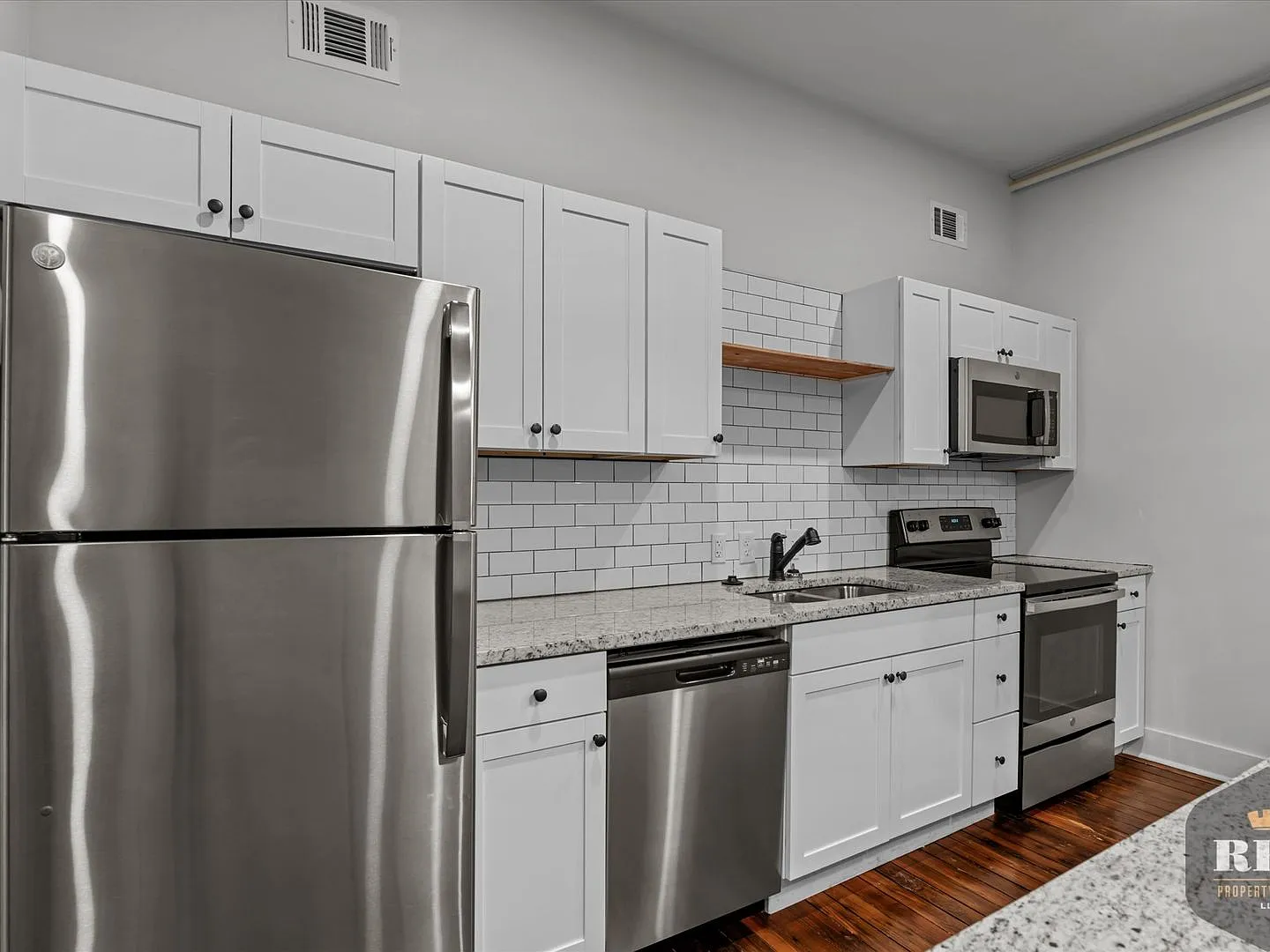 212 Seventh St. — Photo 3