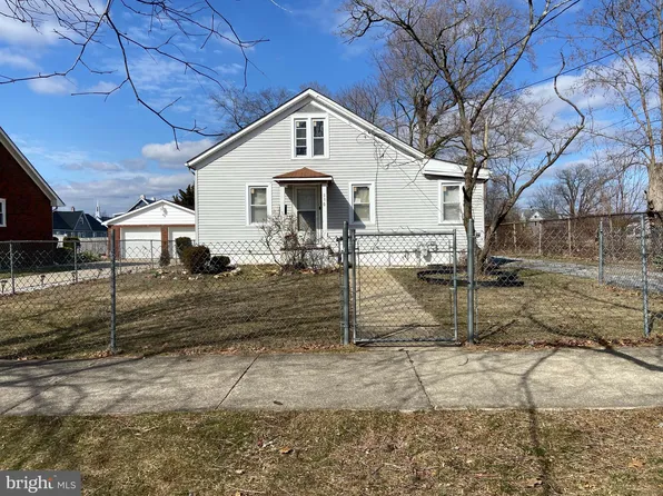 230 W Grape St, Vineland, NJ 08360