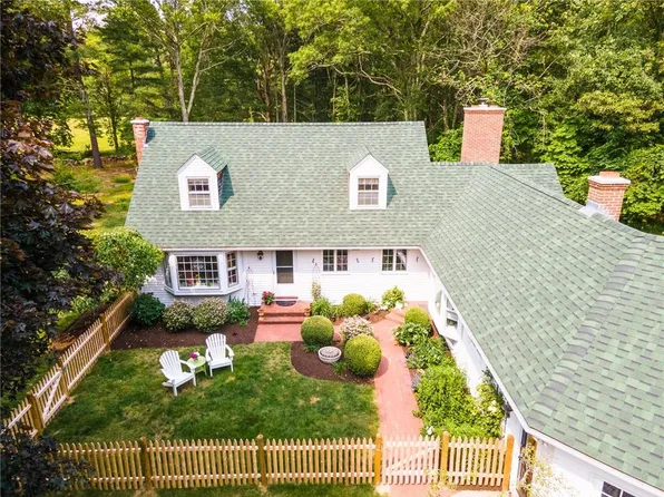 1771 Ministerial Rd, South Kingstown, RI 02879