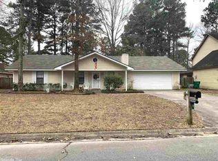 9 White Tail Cv, Pine Bluff, AR 71603