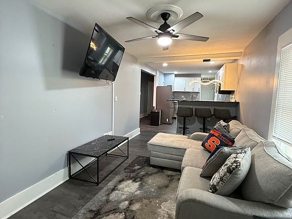 4th image of 216 Bassett St APT 22