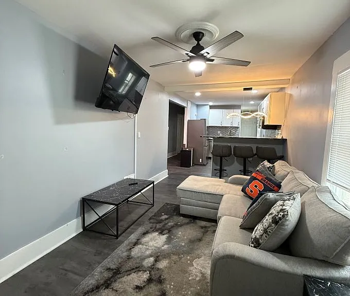 216 Bassett St #22 — Photo 4