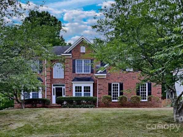 12602 Cedar Post Ln, Charlotte, NC 28215