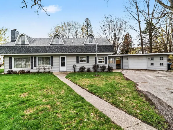 709 New William St, Ludington, MI 49431