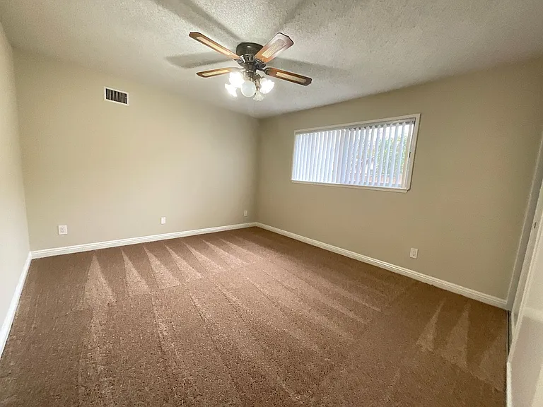 2539 E Seville Ave — Photo 16