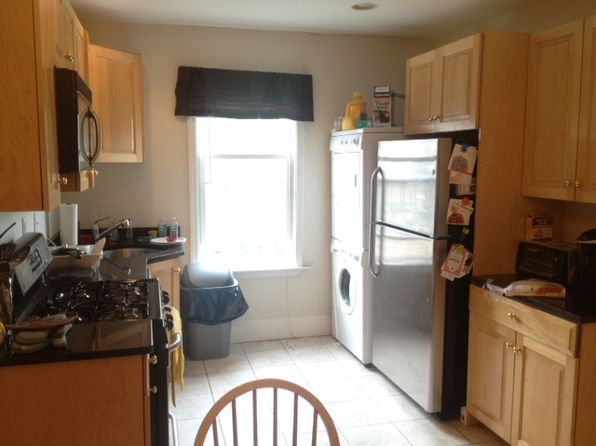 23 Aspinwall Ave APT 2