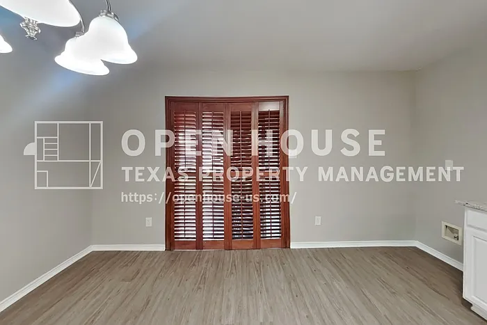 6017 Bronze River Rd — Photo 8