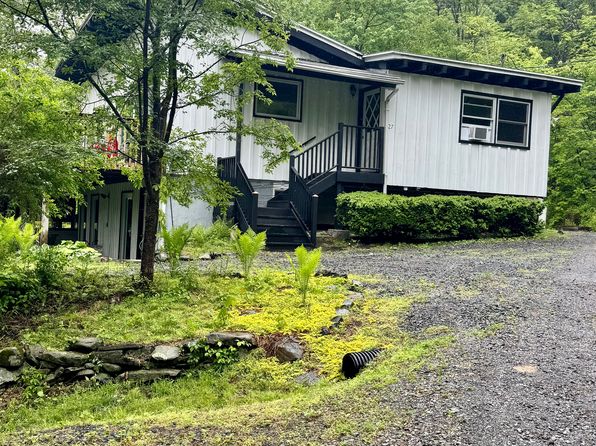 27 Croswell Manor Dr