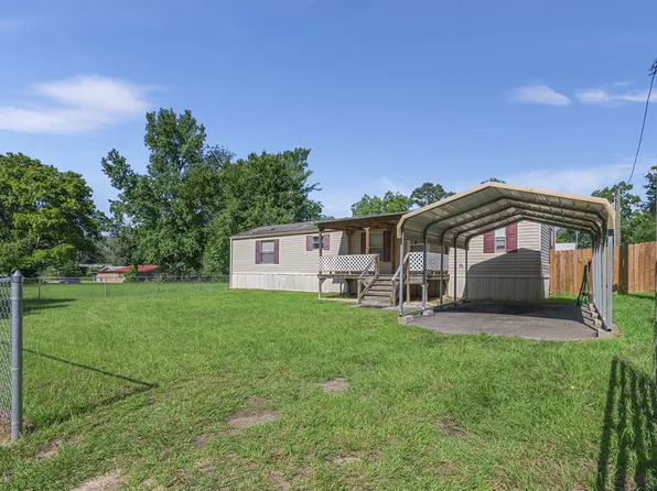 180 Brenda St N, Brookeland, TX 75931