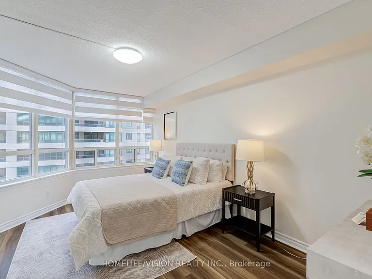 30 Greenfield Ave #903 — Photo 30