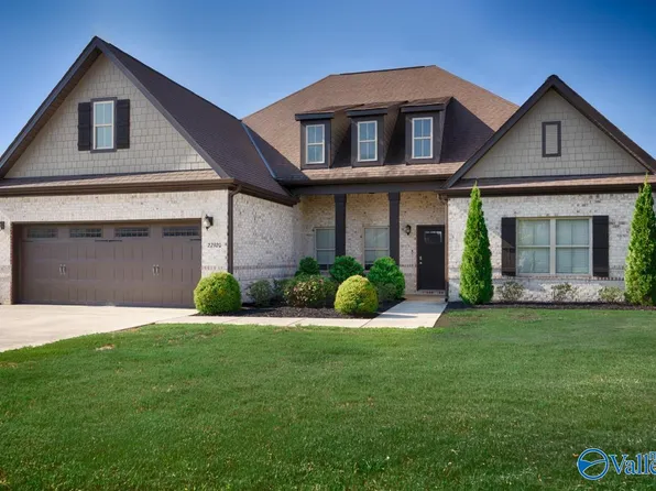 22920 Ledges Dr, Athens, AL 35613