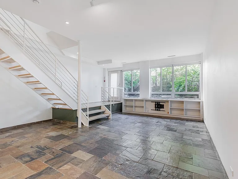 33 Price St #3 — Photo 12