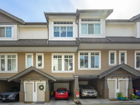 8250 209b St #67, Langley, BC V2Y 0J7