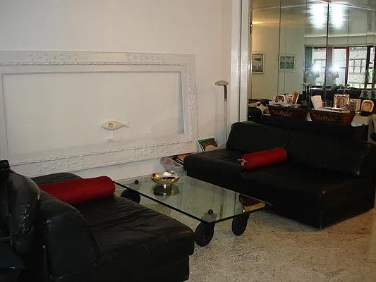 Rented by Sotheby's International Realty | media 26