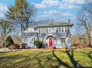 205 Ashland Rd, Middlesex, NJ 08846