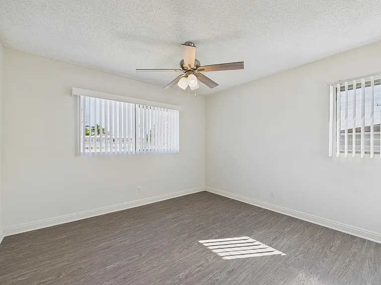 9682 Alwood Ave — Photo 25