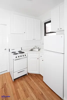 Rented by LC Lemle Real Estate Group | media 8