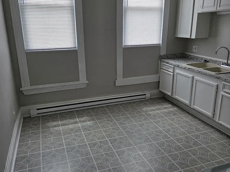 823B Pierce St #A — Photo 2