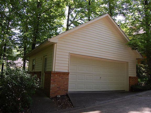 2nd image of 1029 Glennshire Dr