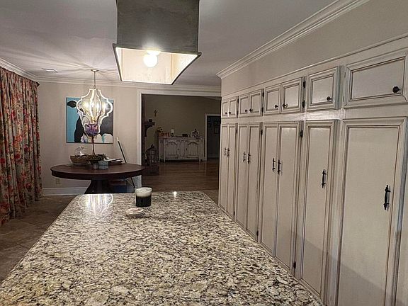 5th image of 108 Chancellorsville Ln