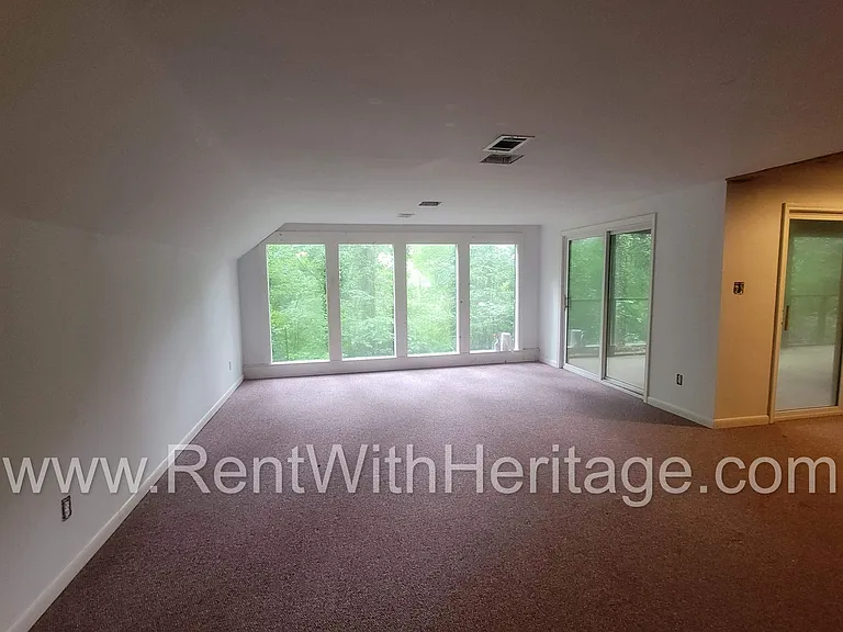 1050 Flamingo Dr — Photo 65