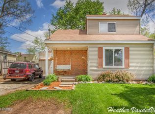 3404 Raven Ave SW, Wyoming, MI 49509