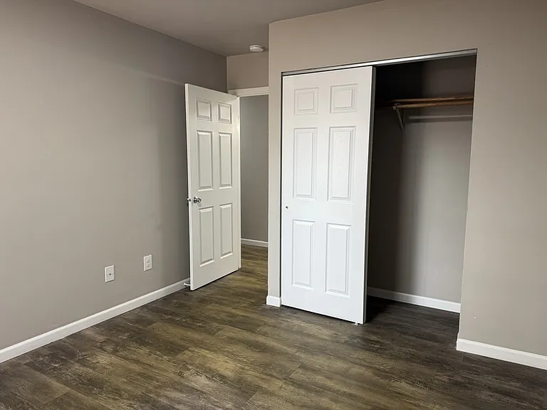 825 Wisconsin St #1B — Photo 9